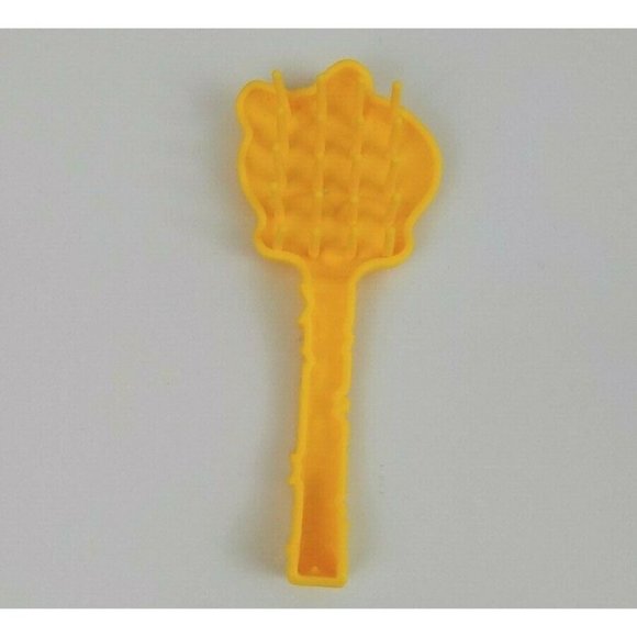 Monster High Haunted Spirits Clawdeen Wolf 11" Doll With Stand & Accessories - Picture 5 of 5